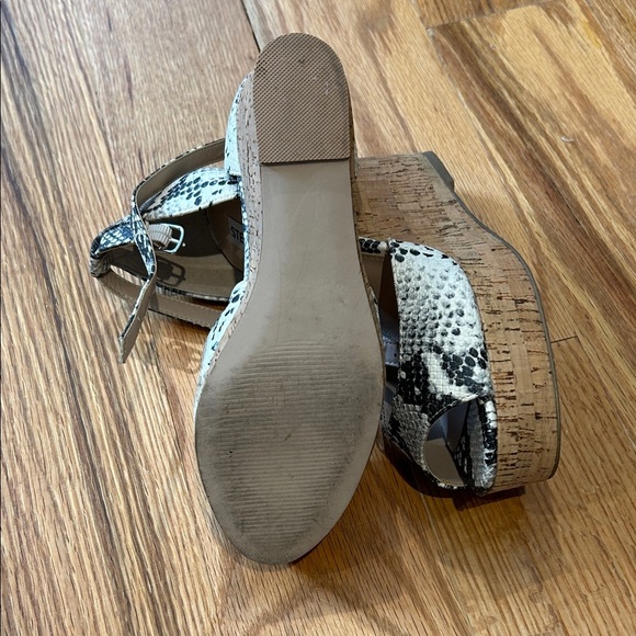Steve Madden Snakeskin Patterned Heels - Picture 6 of 6